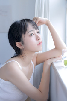 内裤上有黄黄的分泌物是怎么回事
